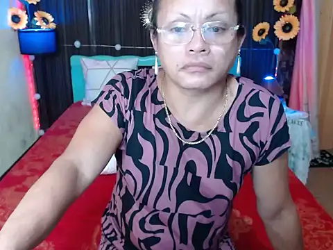 UrAsianPrincessDanie online show from February 5, 6:22 pm