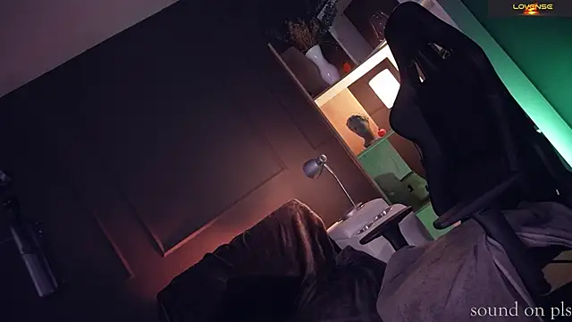 kitty pruu online show from October 26, 11:22 pm