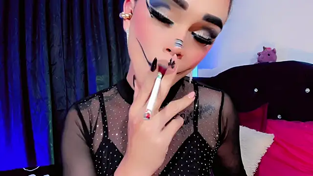 Snapshot of lesly_xx chatting on October 31, 3:08 am lesly xx online show from October 31, 3:08 am