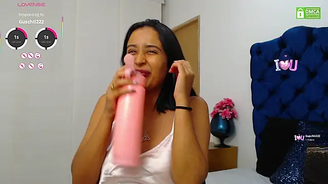 Lili666  online show from April 14, 9:20 am