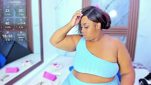 Snapshot of HannyMansonh chatting on October 7, 3:33 am HannyMansonh online show from October 7, 3:33 am