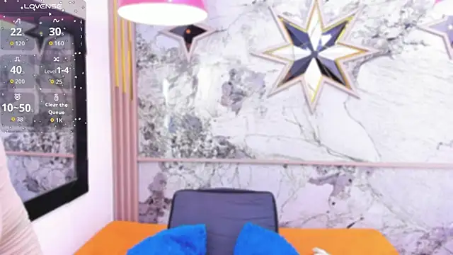 Snapshot of HannyMansonh chatting on September 19, 4:11 am HannyMansonh online show from September 19, 4:11 am