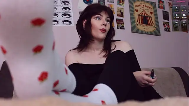 Luna Blake online show from February 15, 12:26 pm