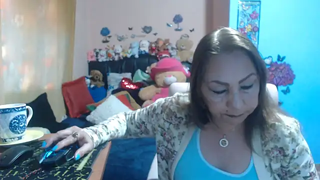 Snapshot of milfeddy_ chatting on October 6, 8:13 pm milfeddy online show from October 6, 8:13 pm