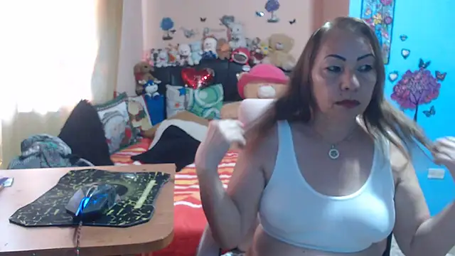 Snapshot of milfeddy_ chatting on October 23, 1:06 pm milfeddy online show from October 23, 1:06 pm