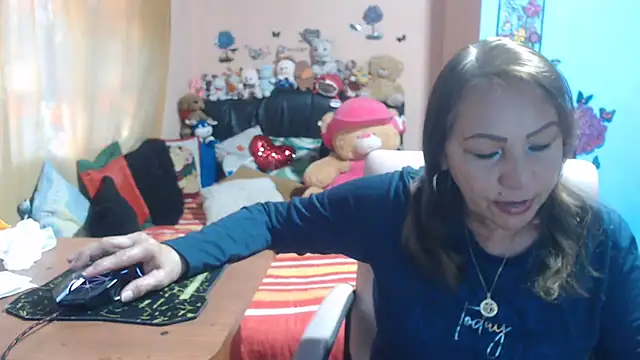 Snapshot of milfeddy_ chatting on October 26, 8:37 pm milfeddy online show from October 26, 8:37 pm