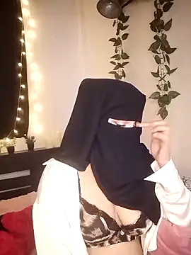 Snapshot of Bayan-Queen chatting on September 26, 3:42 pm Bayan-Queen online show from September 26, 3:42 pm