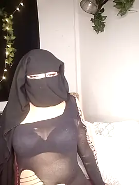 Snapshot of Bayan-Queen chatting on September 21, 9:13 pm Bayan-Queen online show from September 21, 9:13 pm