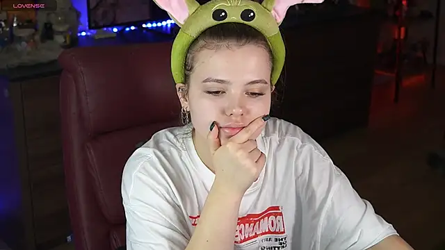 AfinaAmmor online show from March 31, 3:34 pm