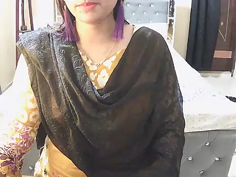 Snapshot of cutebengaligirl chatting on October 3, 7:52 pm cutebengaligirl online show from October 3, 7:52 pm