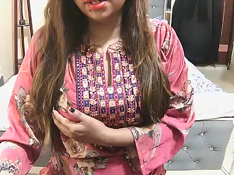 Snapshot of cutebengaligirl chatting on September 27, 11:56 pm cutebengaligirl online show from September 27, 11:56 pm