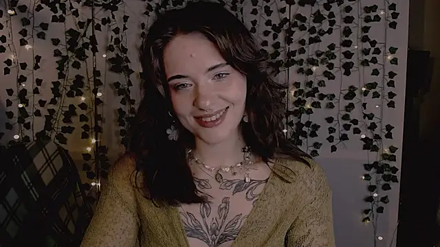 risha laas online show from November 15, 8:21 pm