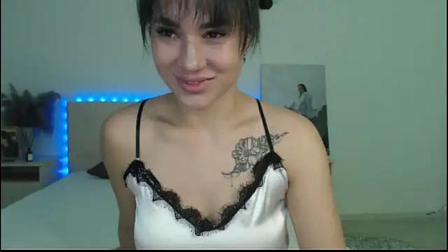 RoxannePure online show from September 22, 3:49 am