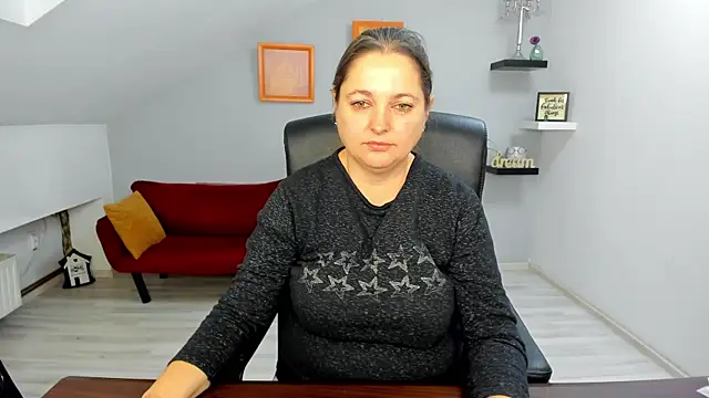 LollaGirl online show from December 15, 4:29 am