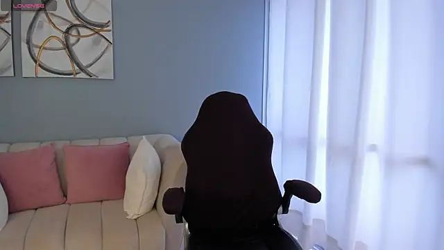 BrookeMiller online show from March 29, 6:29 pm