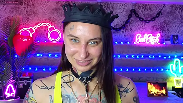 Cool Freak  online show from April 4, 10:47 am