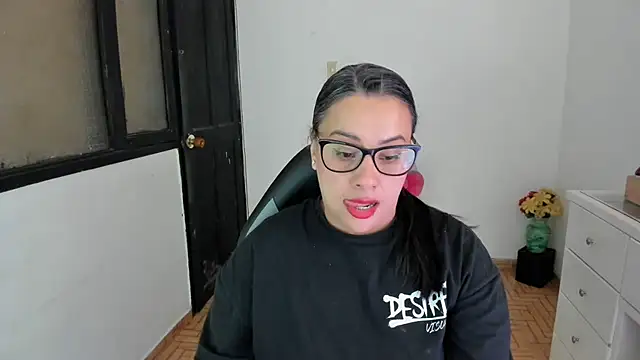 Snapshot of smile_sweetpao chatting on October 17, 12:41 pm smile sweetpao online show from October 17, 12:41 pm