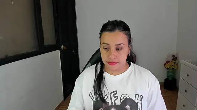 Snapshot of smile_sweetpao chatting on November 1, 9:52 pm smile sweetpao online show from November 1, 9:52 pm