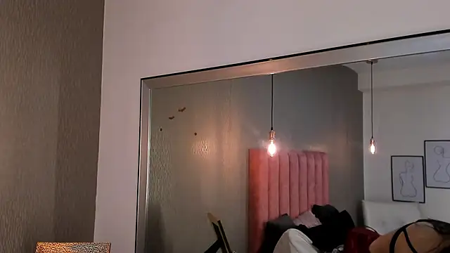 Alexa Thaylor  online show from November 12, 2:59 pm