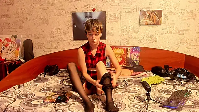 Snapshot of KagamiTayga chatting on October 23, 2:28 am KagamiTayga online show from October 23, 2:28 am