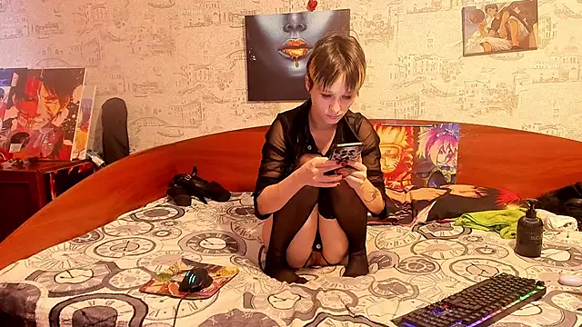 Snapshot of KagamiTayga chatting on October 18, 10:29 am KagamiTayga online show from October 18, 10:29 am