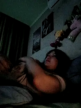 Snapshot of ROXOLANAA_SEXY chatting on October 24, 3:13 am ROXOLANAA SEXY online show from October 24, 3:13 am