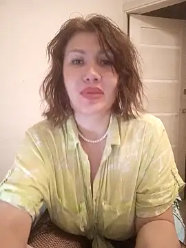 Snapshot of ROXOLANAA_SEXY chatting on October 20, 2:42 pm ROXOLANAA SEXY online show from October 20, 2:42 pm