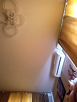 Snapshot of ROXOLANAA_SEXY chatting on September 26, 11:19 am ROXOLANAA SEXY online show from September 26, 11:19 am