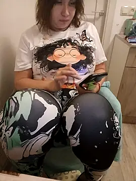 Snapshot of ROXOLANAA_SEXY chatting on October 1, 10:15 pm ROXOLANAA SEXY online show from October 1, 10:15 pm