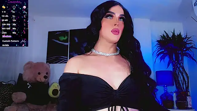 Snapshot of Sophiesweet5 chatting on October 5, 9:36 am Sophiesweet5 online show from October 5, 9:36 am