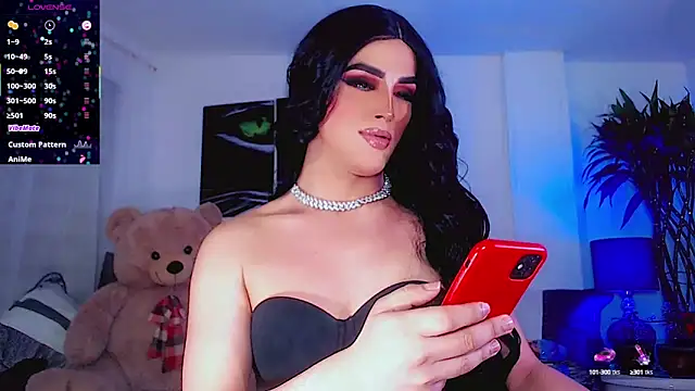 Snapshot of Sophiesweet5 chatting on October 3, 4:28 am Sophiesweet5 online show from October 3, 4:28 am