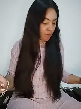 katha steele  online show from November 2, 9:45 am