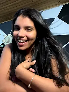 Snapshot of emilyharber chatting on September 10, 2:44 am emilyharber online show from September 10, 2:44 am