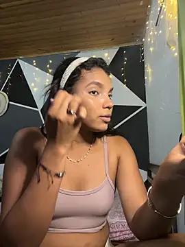 Snapshot of emilyharber chatting on September 17, 8:07 pm emilyharber online show from September 17, 8:07 pm