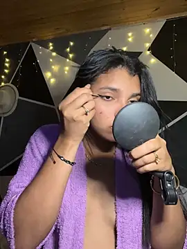 Snapshot of emilyharber chatting on September 23, 7:56 pm emilyharber online show from September 23, 7:56 pm