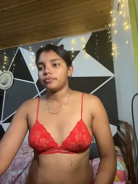 Snapshot of emilyharber chatting on September 11, 7:47 pm emilyharber online show from September 11, 7:47 pm