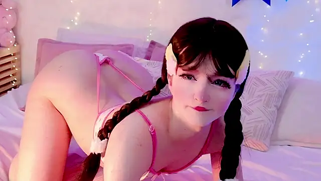 EffyEfans online show from October 5, 5:01 am