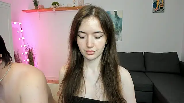 Snapshot of PollyFlame chatting on September 29, 8:47 pm PollyFlame online show from September 29, 8:47 pm