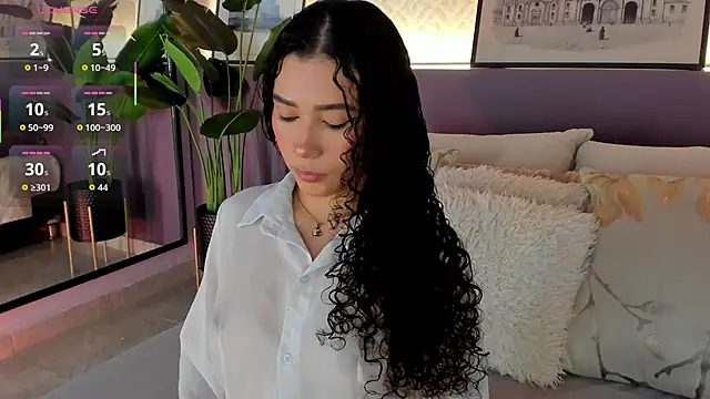 Snapshot of susan_cute198 chatting on September 30, 12:11 pm susan cute198 online show from September 30, 12:11 pm