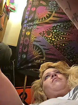 TrashleyRosebud online show from February 26, 6:51 pm