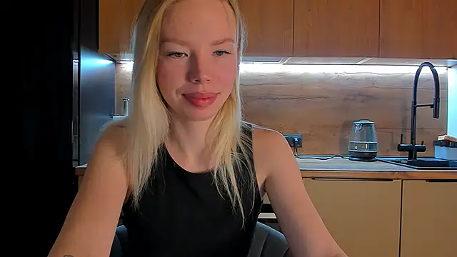 Olivia Bells online show from February 28, 10:31 pm