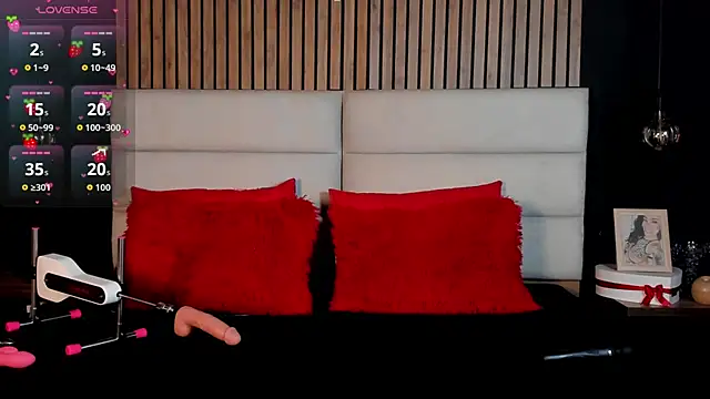 Snapshot of NiicolleMiller chatting on September 11, 7:25 pm NiicolleMiller online show from September 11, 7:25 pm