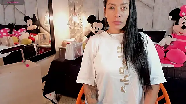 Snapshot of NiicolleMiller chatting on October 9, 12:31 pm NiicolleMiller online show from October 9, 12:31 pm