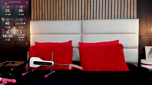 Snapshot of NiicolleMiller chatting on September 10, 7:25 pm NiicolleMiller online show from September 10, 7:25 pm