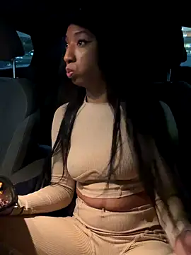 Snapshot of Iceblanca chatting on October 28, 10:47 pm Iceblanca online show from October 28, 10:47 pm