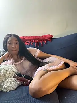 Snapshot of Iceblanca chatting on October 30, 2:47 am Iceblanca online show from October 30, 2:47 am