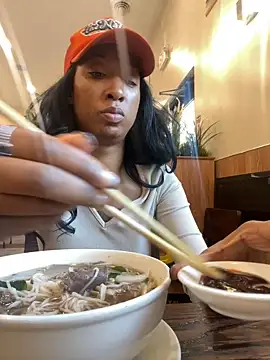 Snapshot of Iceblanca chatting on October 5, 8:58 pm Iceblanca online show from October 5, 8:58 pm