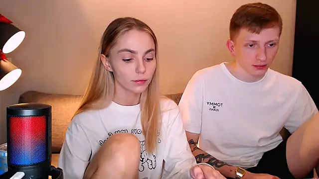 juliaanddima online show from November 13, 10:53 pm