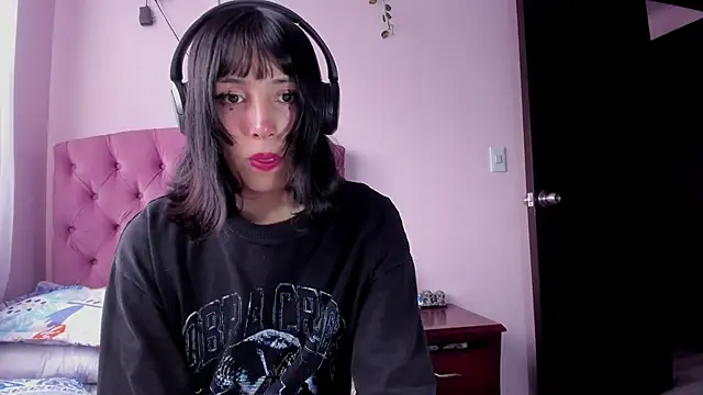 Room312  online show from October 23, 8:15 pm