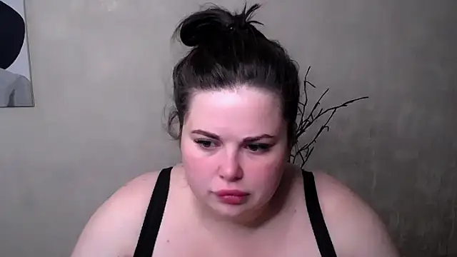 Snapshot of Emily_Mo chatting on September 24, 6:12 am Emily Mo online show from September 24, 6:12 am